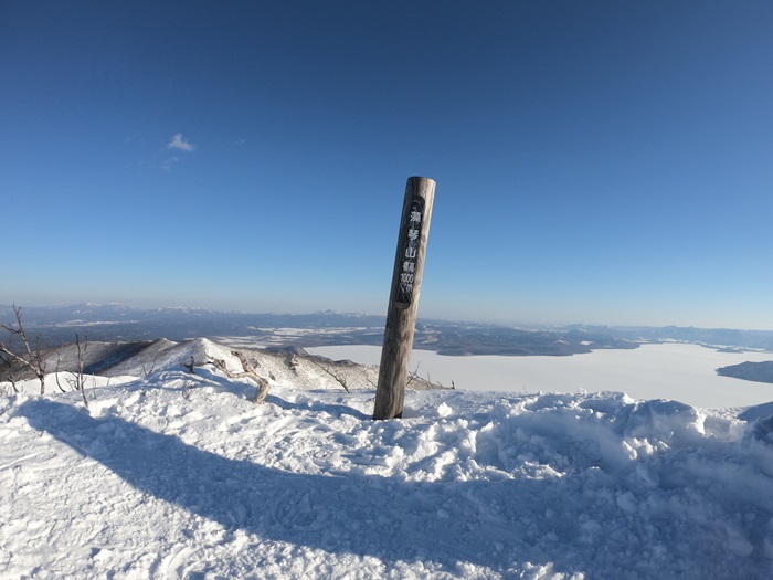 冬天穿雪鞋攀登藻琴山其實比夏天還輕鬆 其理由是 博的東北海道旅遊信息辦公室